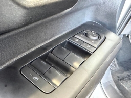 Toyota Tacoma 4WD SR5 Double Cab 6' Bed AT (Natl) 2026