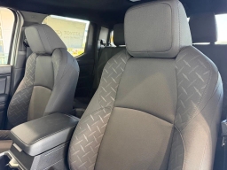 Toyota Tacoma 4WD SR5 Double Cab 6' Bed AT (Natl) 2026