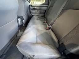 Toyota Tacoma 4WD SR5 Double Cab 6' Bed AT (Natl) 2026