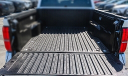 Toyota Tacoma 4WD SR5 Double Cab 5' Bed AT (Natl) 2026