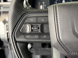 Toyota Tacoma 4WD SR5 Double Cab 6' Bed AT (Natl) 2026