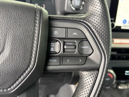 Toyota Tacoma 4WD SR5 Double Cab 6' Bed AT (Natl) 2026