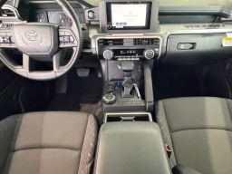 Toyota Tacoma 4WD SR5 Double Cab 6' Bed AT (Natl) 2026