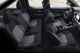 Toyota Tacoma 4WD TRD Off Road Double Cab 5' Bed AT (Natl) 2026