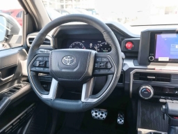 Toyota Tacoma 4WD TRD Sport Double Cab 5' Bed AT (Natl) 2026