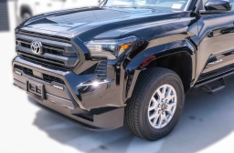 Toyota Tacoma 4WD SR5 Double Cab 5' Bed AT (Natl) 2026