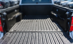 Toyota Tacoma 4WD SR5 Double Cab 5' Bed AT (Natl) 2026