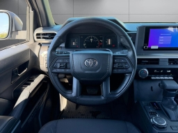 Toyota Tacoma 4WD SR5 Double Cab 5' Bed AT (Natl) 2026