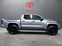 Toyota Tacoma 4WD SR5 Double Cab 5' Bed AT (Natl) 2026