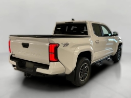 Toyota Tacoma 4WD TRD Sport Double Cab 5' Bed AT (Natl) 2026