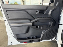 Toyota Tacoma 4WD SR5 Double Cab 6' Bed AT (Natl) 2026