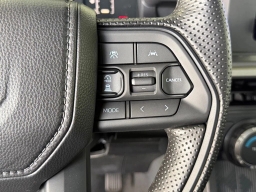 Toyota Tacoma 4WD SR5 Double Cab 6' Bed AT (Natl) 2026
