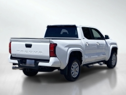 Toyota Tacoma 4WD SR5 Double Cab 5' Bed AT (Natl) 2026