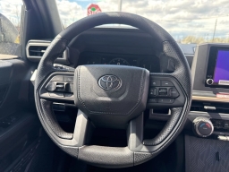 Toyota Tacoma 4WD SR XtraCab 6' Bed AT (Natl) 2026
