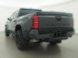 Toyota Tacoma 2WD SR5 Double Cab 6' Bed AT (Natl) 2026