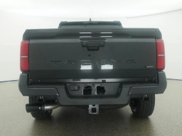 Toyota Tacoma 2WD SR5 Double Cab 6' Bed AT (Natl) 2026