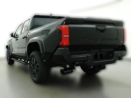 Toyota Tacoma 2WD SR5 Double Cab 5' Bed AT (Natl) 2026