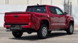 Toyota Tacoma 2WD SR5 Double Cab 5' Bed AT (Natl) 2026