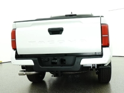 Toyota Tacoma 2WD TRD Sport Double Cab 5' Bed AT (Natl) 2026