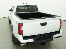 Toyota Tacoma 2WD TRD Sport Double Cab 5' Bed AT (Natl) 2026