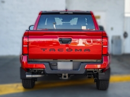 Toyota Tacoma 2WD SR5 Double Cab 5' Bed AT (Natl) 2026