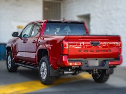 Toyota Tacoma 2WD SR5 Double Cab 5' Bed AT (Natl) 2026