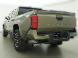 Toyota Tacoma 2WD TRD Sport Double Cab 5' Bed AT (Natl) 2026