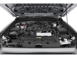 Toyota Tacoma 2WD SR5 Double Cab 5' Bed AT (GS) 2026