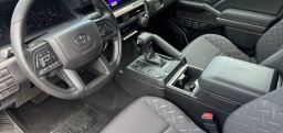 Toyota Tacoma 2WD SR5 Double Cab 5' Bed AT (Natl) 2026