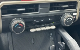 Toyota Tacoma 2WD SR5 Double Cab 5' Bed AT (Natl) 2026
