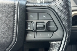 Toyota Tacoma 2WD SR5 Double Cab 5' Bed AT (Natl) 2026