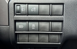 Toyota Tacoma 2WD SR5 Double Cab 5' Bed AT (Natl) 2026