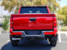 Toyota Tacoma 2WD SR5 Double Cab 6' Bed AT (Natl) 2026