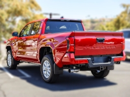 Toyota Tacoma 2WD SR5 Double Cab 6' Bed AT (Natl) 2026