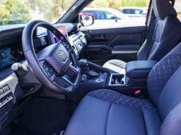 Toyota Tacoma 2WD SR5 Double Cab 6' Bed AT (Natl) 2026