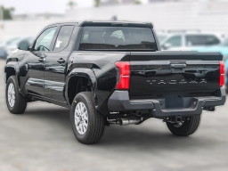 Toyota Tacoma 2WD SR Double Cab 5' Bed AT (Natl) 2026
