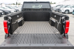 Toyota Tacoma 2WD SR Double Cab 5' Bed AT (Natl) 2026