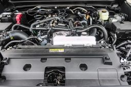 Toyota Tacoma 2WD SR Double Cab 5' Bed AT (Natl) 2026