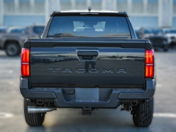 Toyota Tacoma 2WD SR Double Cab 5' Bed AT (Natl) 2026