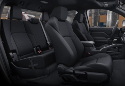 Toyota Tacoma 2WD SR Double Cab 5' Bed AT (GS) 2026