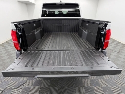 Toyota Tacoma 2WD SR Double Cab 5' Bed AT (Natl) 2026