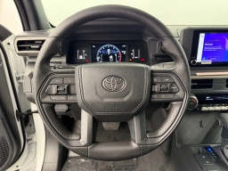 Toyota Tacoma 2WD SR Double Cab 5' Bed AT (Natl) 2026