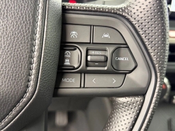 Toyota Tacoma 2WD SR Double Cab 5' Bed AT (Natl) 2026