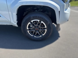 Toyota Tacoma 4WD TRD Sport Double Cab 6' Bed AT (Natl) 2026