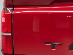 Toyota Tacoma 4WD TRD Sport Double Cab 5' Bed AT (Natl) 2026
