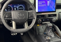 Toyota Tacoma 4WD TRD Sport Double Cab 5' Bed AT (Natl) 2026