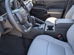 Toyota Tacoma 4WD SR5 Double Cab 6' Bed AT (GS) 2026