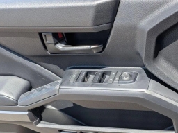 Toyota Tacoma 4WD SR5 Double Cab 6' Bed AT (GS) 2026