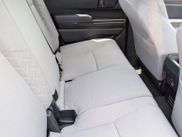 Toyota Tacoma 4WD SR5 Double Cab 6' Bed AT (GS) 2026