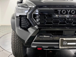 Toyota Tacoma 4WD TRD Pro Hybrid Double Cab 5' Bed AT (Natl) 2026